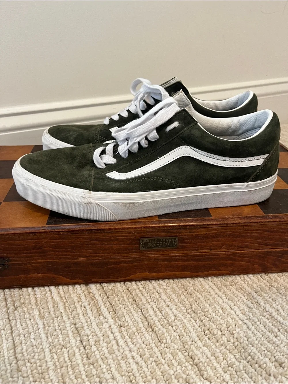Vans low top